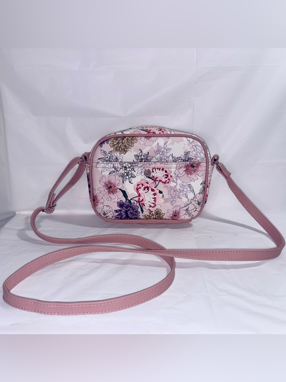 Vintage Y2K Floral camera bag style crossbody purse